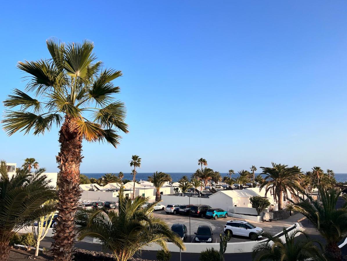 Al Sole Studios Residence Playa Roca Коста Тегисе Екстериор снимка