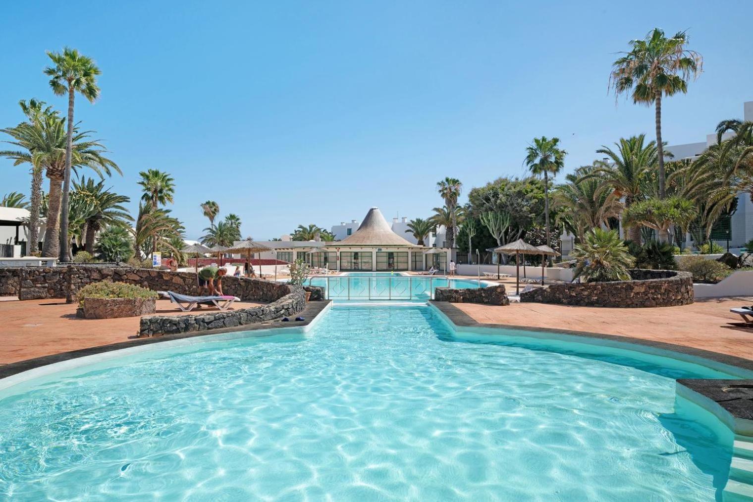 Al Sole Studios Residence Playa Roca Коста Тегисе Екстериор снимка